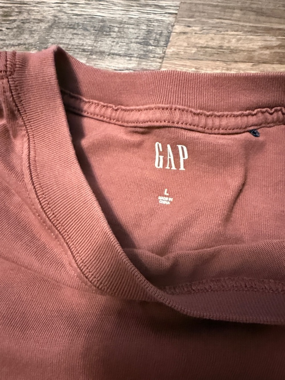 Gap Men's Comfortable Fit Classic Crew Neck Washed Pocket L T-Shirt 100% cotton - Picture 5 of 6
